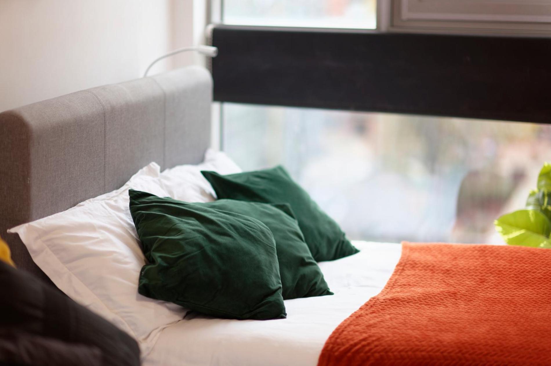 Sidemersey Livings- And Quiet 2-bedroom Flat With A View Apartment Liverpool