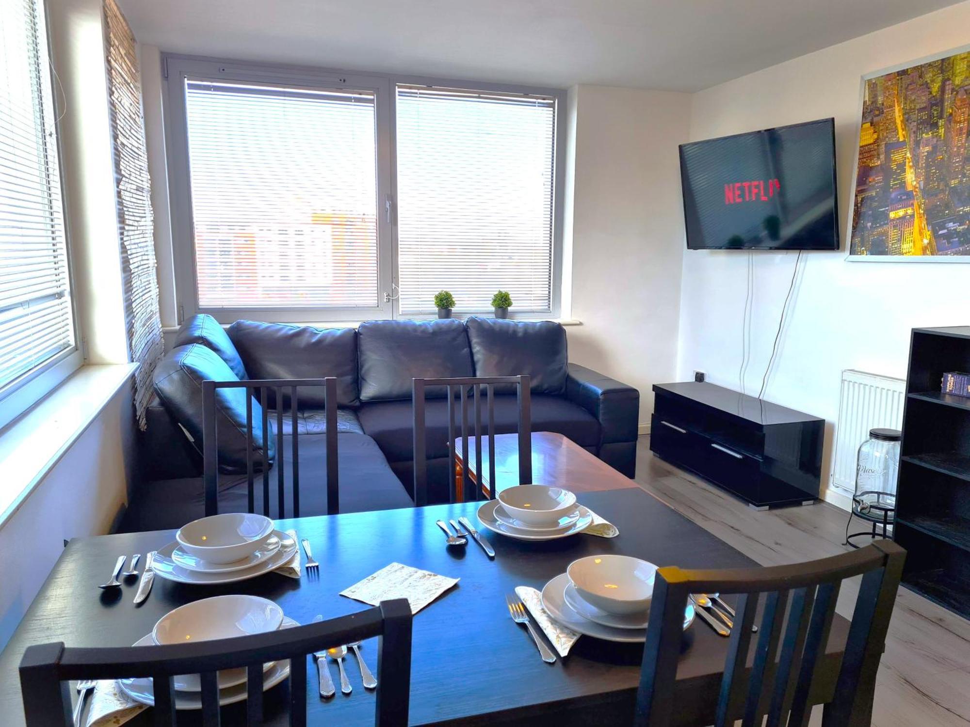 Sidemersey Livings- And Quiet 2-bedroom Flat With A View * Liverpool